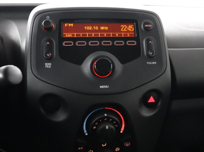 Toyota Aygo - 1.0 VVT-i x-now