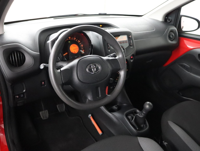 Toyota Aygo - 1.0 VVT-i x-now 42