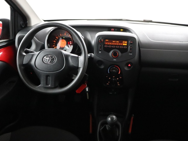 Toyota Aygo - 1.0 VVT-i x-now