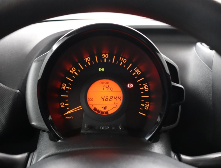 Toyota Aygo - 1.0 VVT-i x-now 6