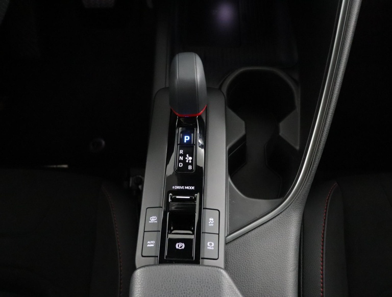 Toyota C-HR - 2.0 Plug-in Hybrid 220 Premium 27