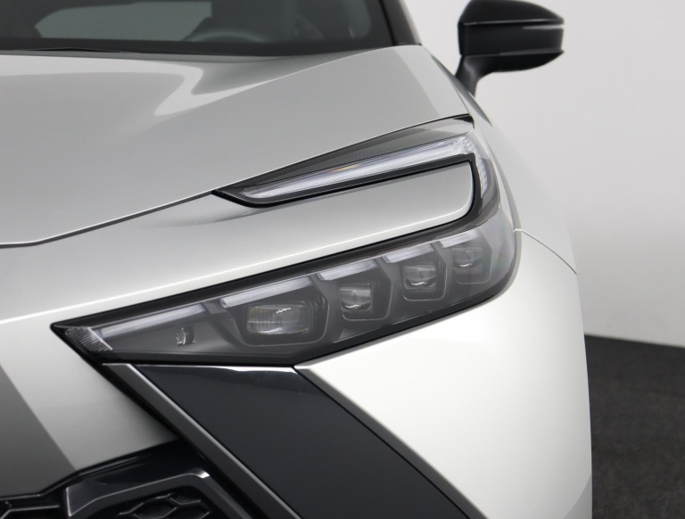 Toyota C-HR - 2.0 Plug-in Hybrid 220 Premium 35