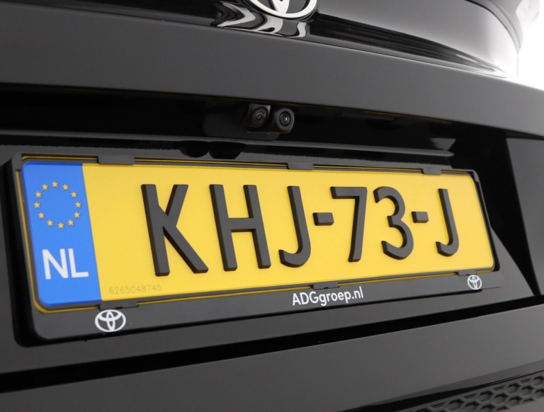 Toyota C-HR - 2.0 Plug-in Hybrid 220 Premium 46