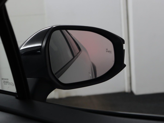 Toyota C-HR - 2.0 Plug-in Hybrid 220 Premium