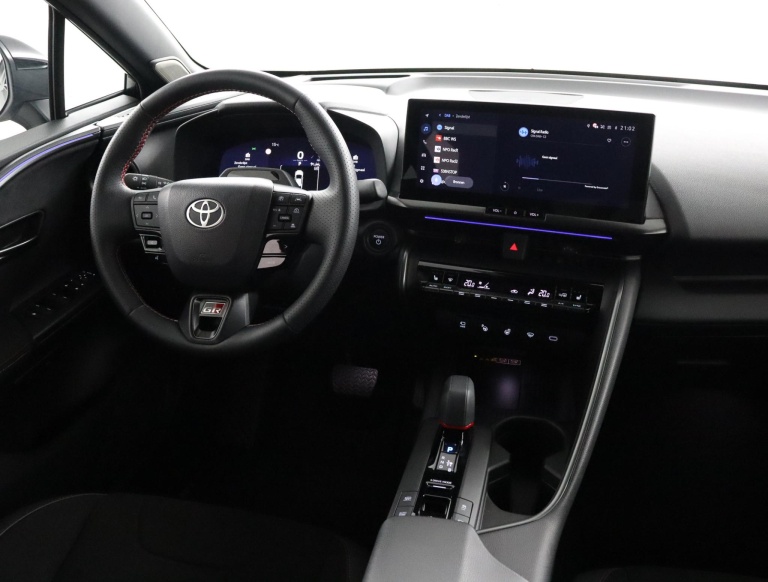 Toyota C-HR - 2.0 Plug-in Hybrid 220 Premium 58