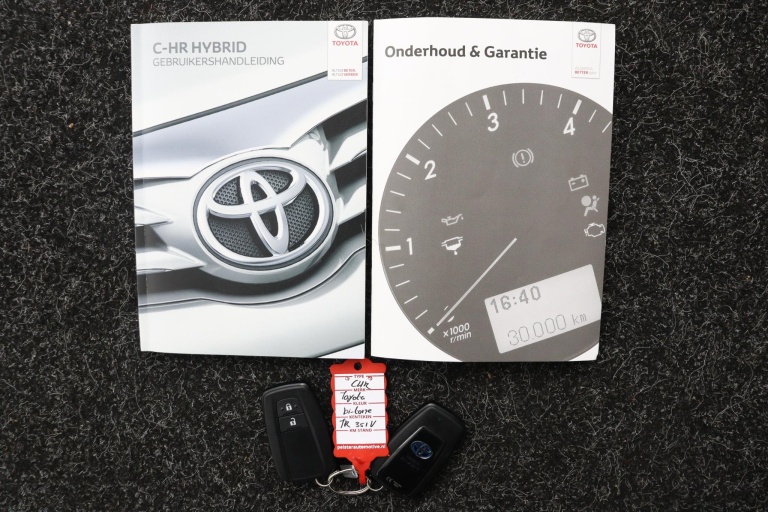 Toyota C-HR - 1.8 Hybrid Style 11