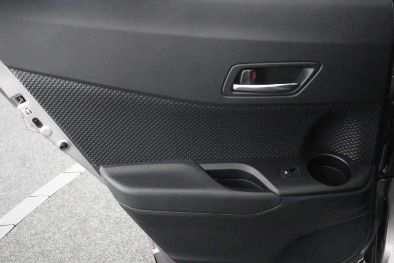 Toyota C-HR - 1.8 Hybrid Style 82