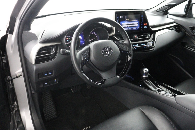 Toyota C-HR - 1.8 Hybrid Style 83