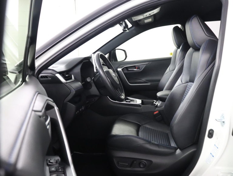 Toyota RAV4 - 2.5 Hybrid AWD Bi-Tone 17