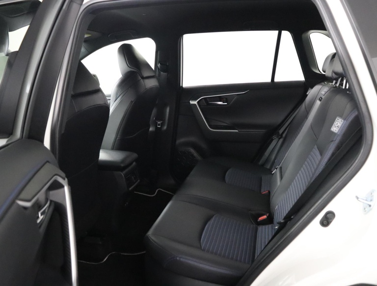 Toyota RAV4 - 2.5 Hybrid AWD Bi-Tone 18