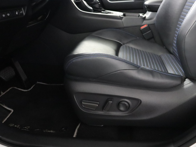 Toyota RAV4 - 2.5 Hybrid AWD Bi-Tone