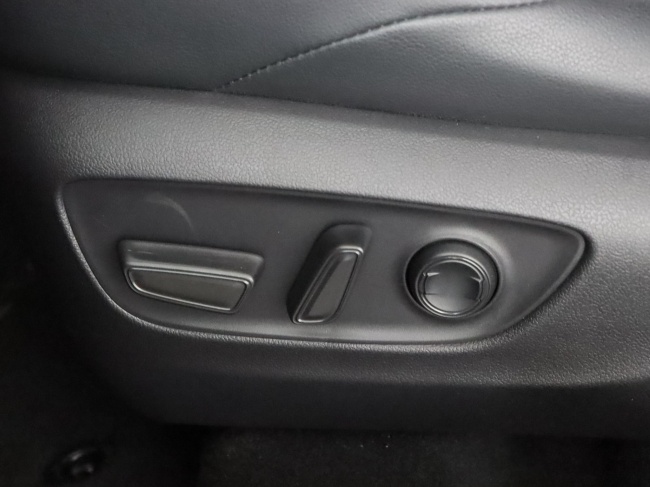 Toyota RAV4 - 2.5 Plug-in Hybrid AWD Bi-Tone Plus