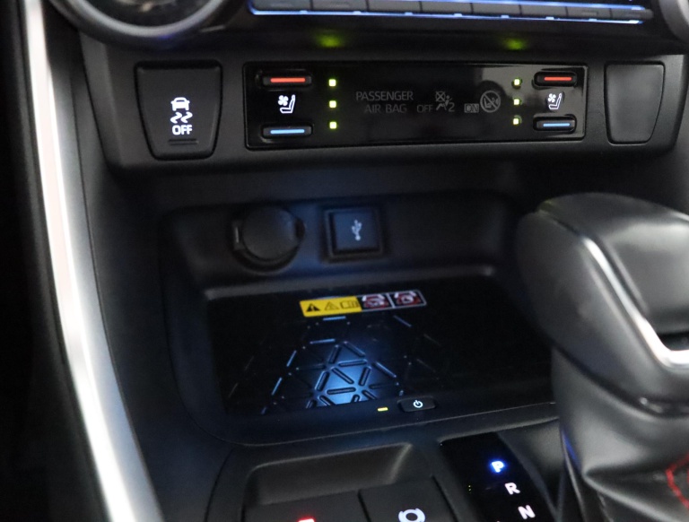Toyota RAV4 - 2.5 Plug-in Hybrid AWD Bi-Tone Plus 63