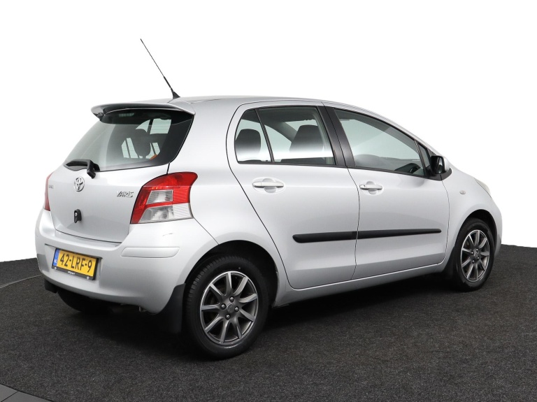 Toyota Yaris - 1.3 VVTi Aspiration 2