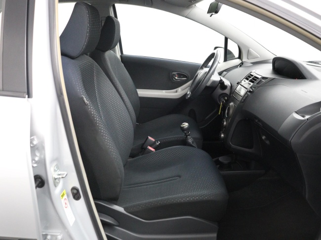Toyota Yaris - 1.3 VVTi Aspiration