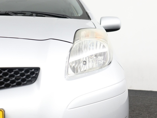 Toyota Yaris - 1.3 VVTi Aspiration