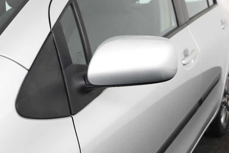Toyota Yaris - 1.3 VVTi Aspiration 34