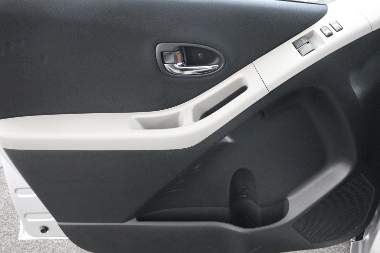 Toyota Yaris - 1.3 VVTi Aspiration 39