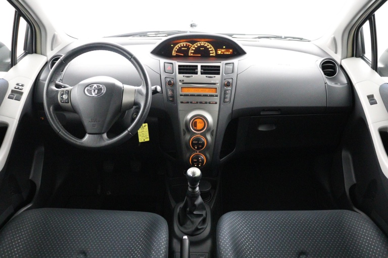Toyota Yaris - 1.3 VVTi Aspiration 4