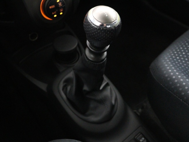 Toyota Yaris - 1.3 VVTi Aspiration