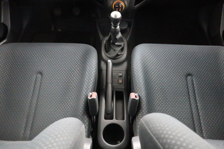 Toyota Yaris - 1.3 VVTi Aspiration 44