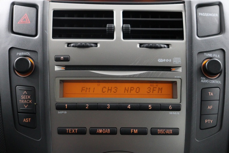 Toyota Yaris - 1.3 VVTi Aspiration 8