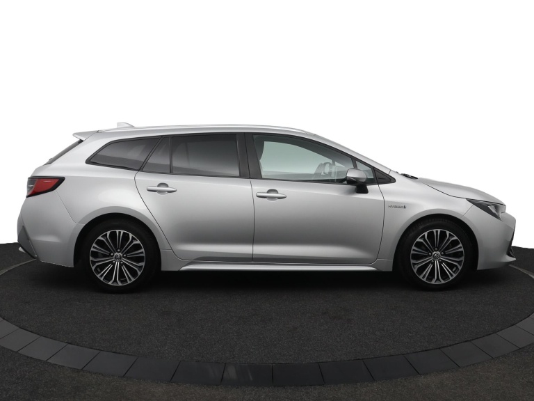 Toyota Corolla Touring Sports - 1.8 Hybrid Business Plus 13