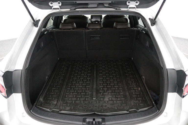 Toyota Corolla Touring Sports - 1.8 Hybrid Business Plus 23
