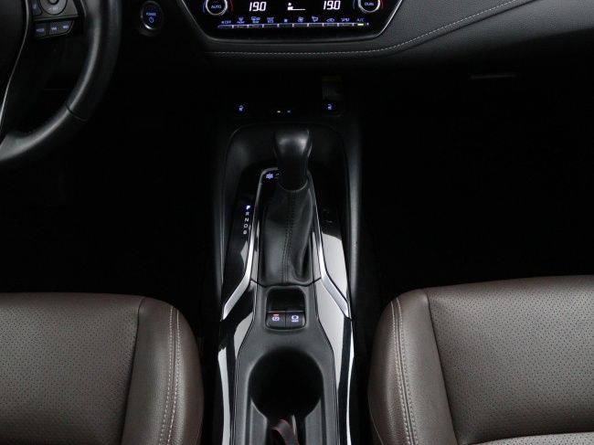 Toyota Corolla Touring Sports - 1.8 Hybrid Business Plus