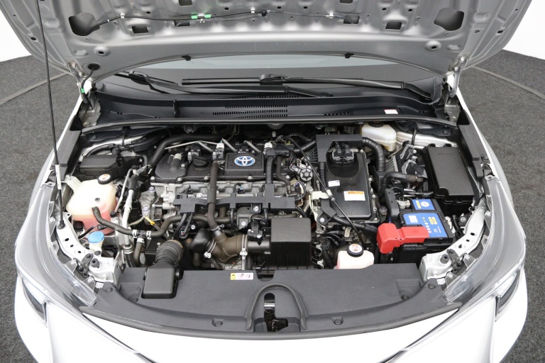 Toyota Corolla Touring Sports - 1.8 Hybrid Business Plus 32
