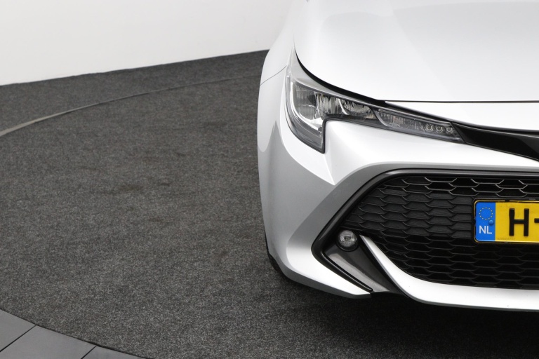 Toyota Corolla Touring Sports - 1.8 Hybrid Business Plus 33