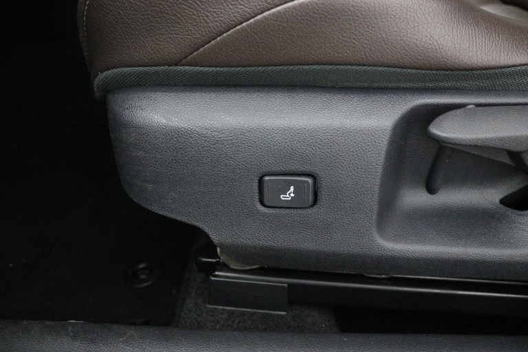 Toyota Corolla Touring Sports - 1.8 Hybrid Business Plus 36