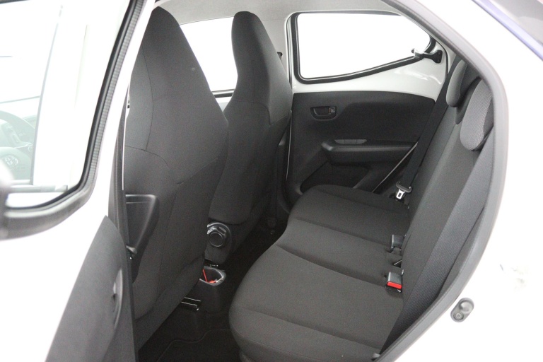 Toyota Aygo - 1.0 VVT-i x-fun 17