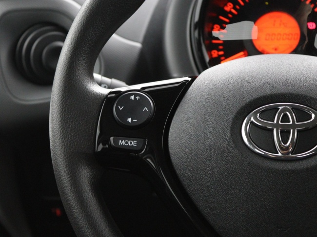 Toyota Aygo - 1.0 VVT-i x-fun