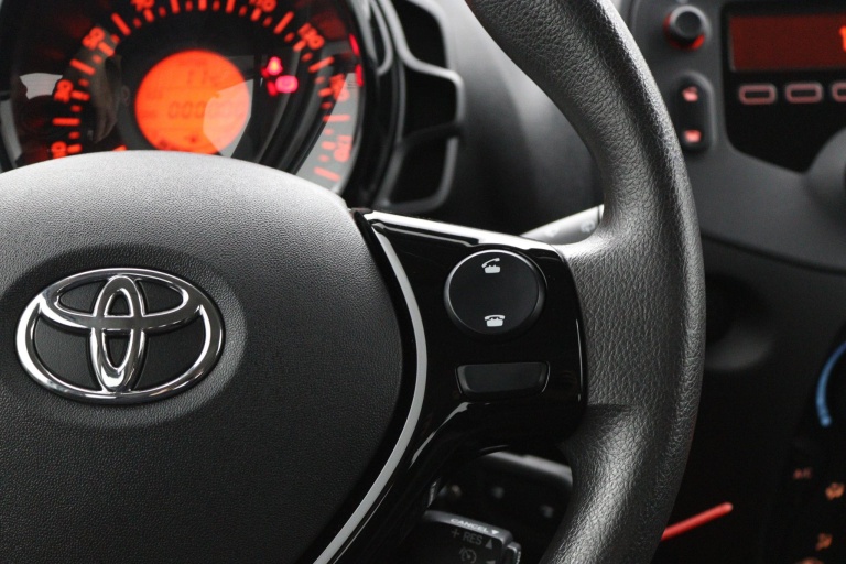 Toyota Aygo - 1.0 VVT-i x-fun 19
