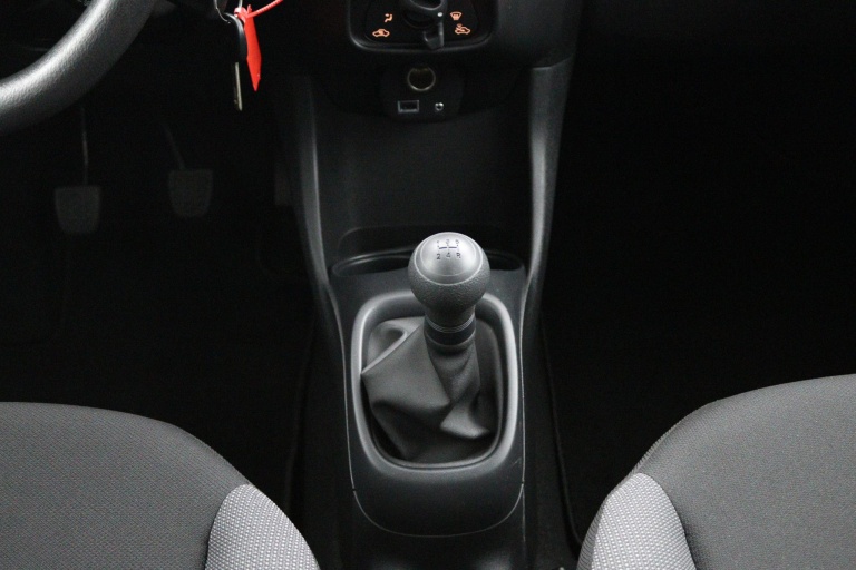 Toyota Aygo - 1.0 VVT-i x-fun 24