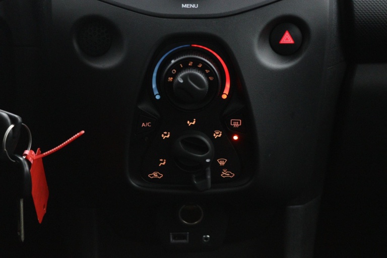 Toyota Aygo - 1.0 VVT-i x-fun 7