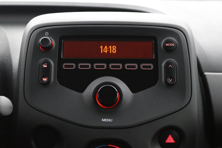 Toyota Aygo - 1.0 VVT-i x-fun 8