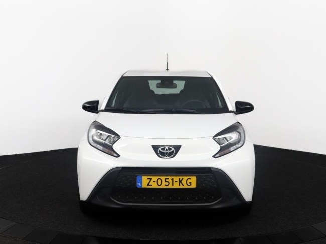 Toyota Aygo X - 1.0 VVT-i MT Play