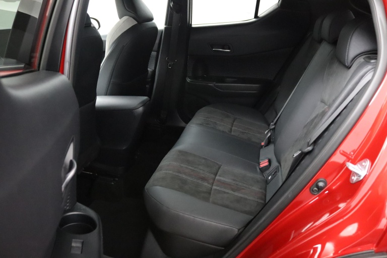 Toyota C-HR - 1.8 Hybrid GR-Sport 13
