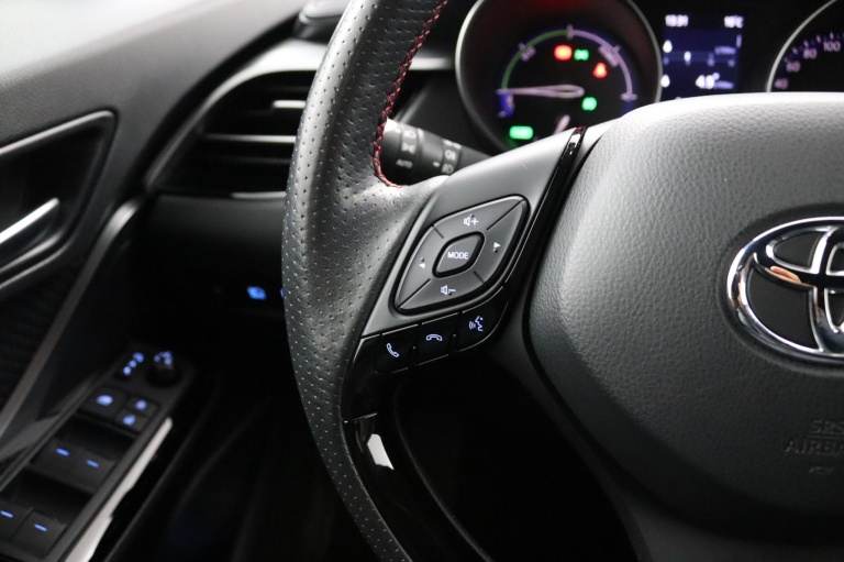 Toyota C-HR - 1.8 Hybrid GR-Sport 18