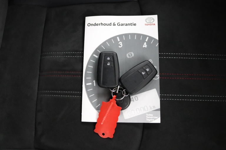 Toyota C-HR - 1.8 Hybrid GR-Sport 25