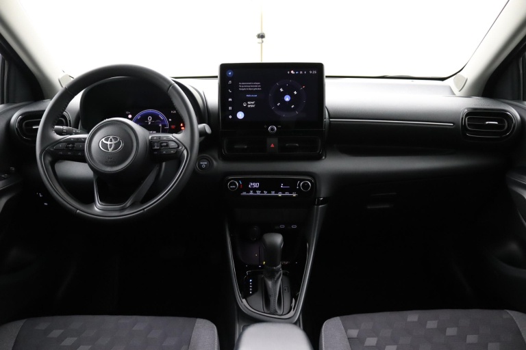 Toyota Yaris - 1.5 Hybrid 115 Dynamic 11