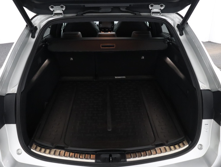 Toyota Corolla Touring Sports - 2.0 Hybrid Premium 22