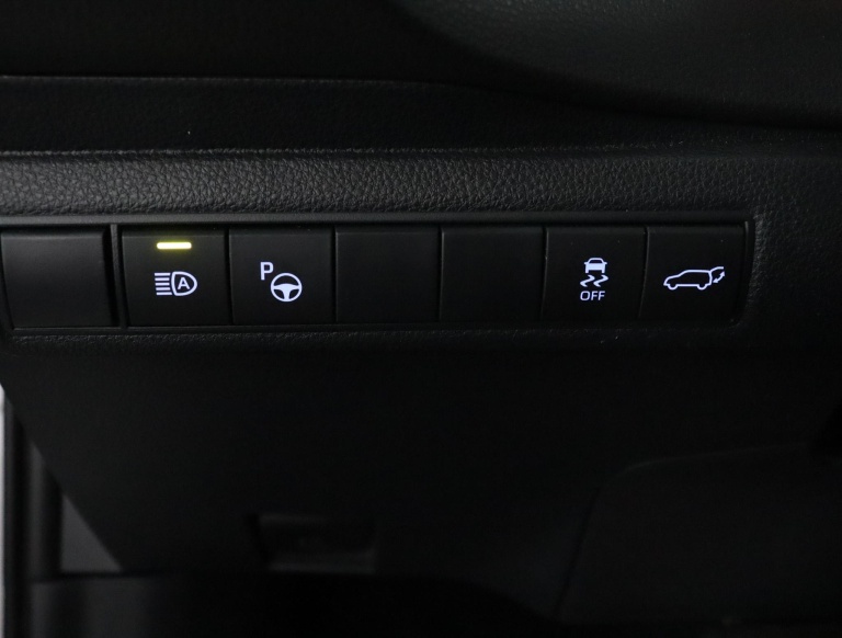 Toyota Corolla Touring Sports - 2.0 Hybrid Premium 28