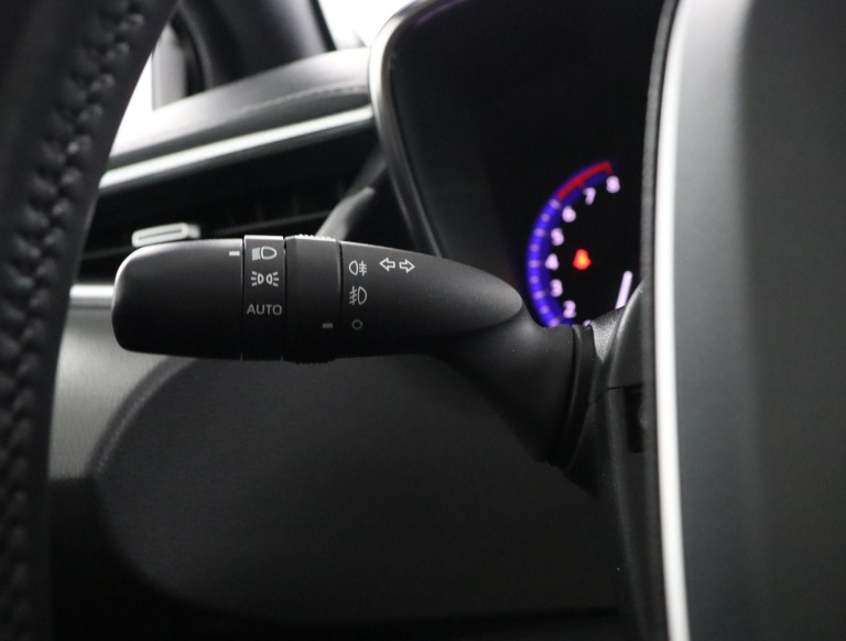 Toyota Corolla Touring Sports - 2.0 Hybrid Premium 29