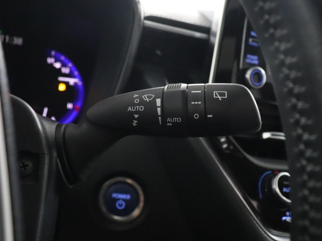 Toyota Corolla Touring Sports - 2.0 Hybrid Premium