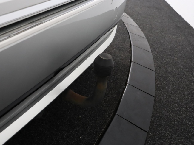 Toyota Corolla Touring Sports - 2.0 Hybrid Premium