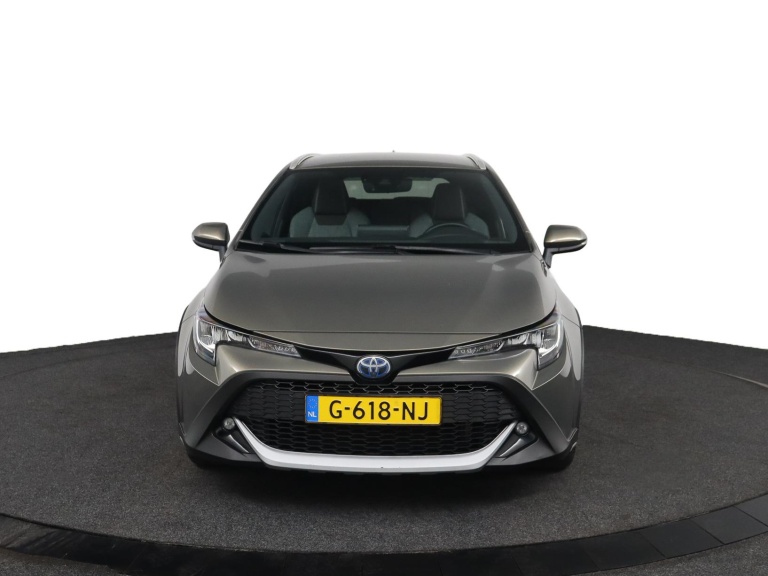 Toyota Corolla Touring Sports - 1.8 Hybrid Trek 16