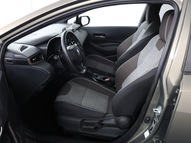 Toyota Corolla Touring Sports - 1.8 Hybrid Trek